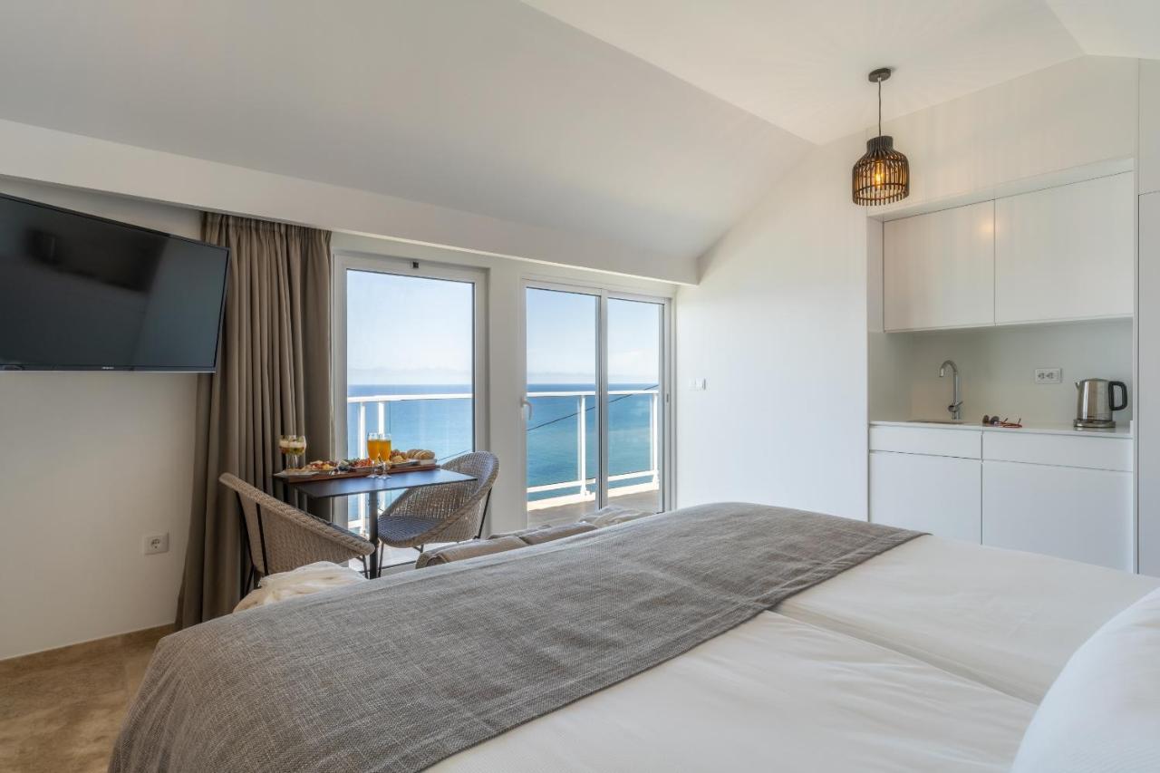 Escarpa - The Madeira Hideaway Hotel ปอนตา ดู โซล ภายนอก รูปภาพ