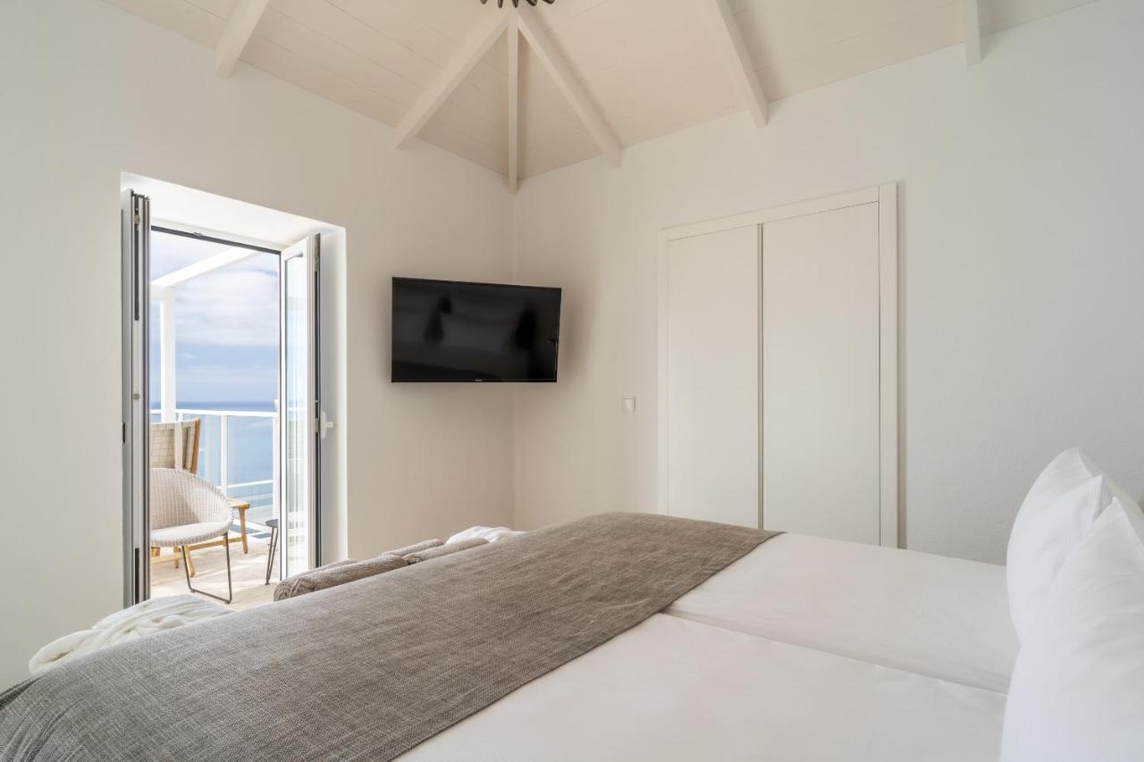 Escarpa - The Madeira Hideaway Hotel ปอนตา ดู โซล ภายนอก รูปภาพ